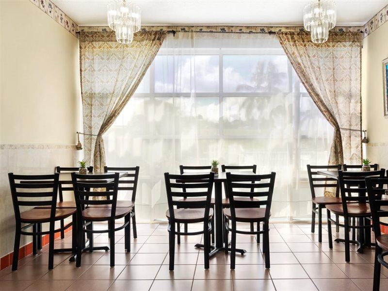 Belmont Inn & Suites Florida City Eksteriør bilde