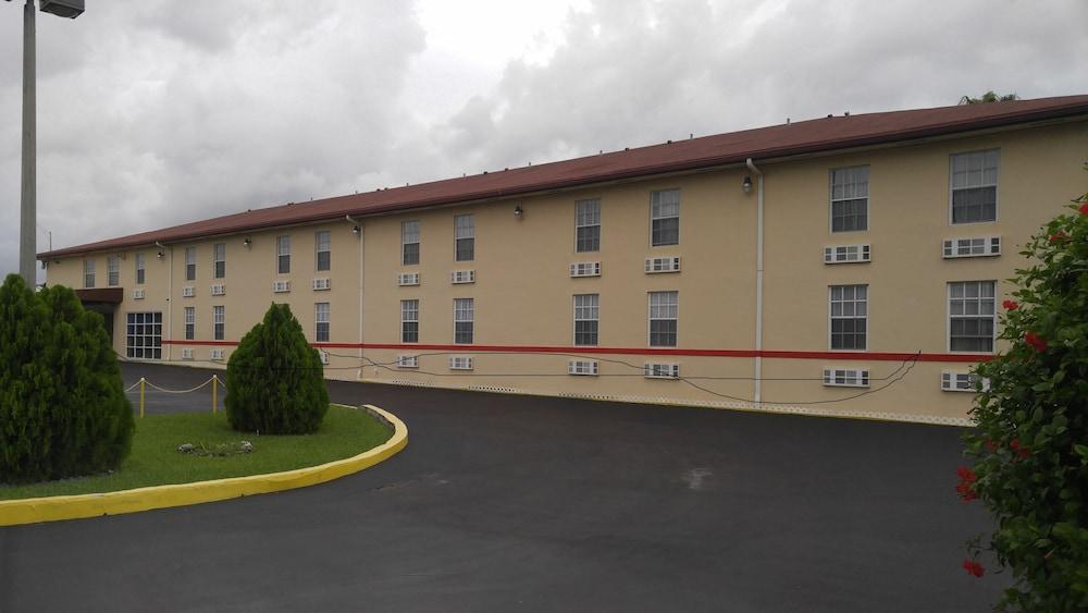 Belmont Inn & Suites Florida City Eksteriør bilde