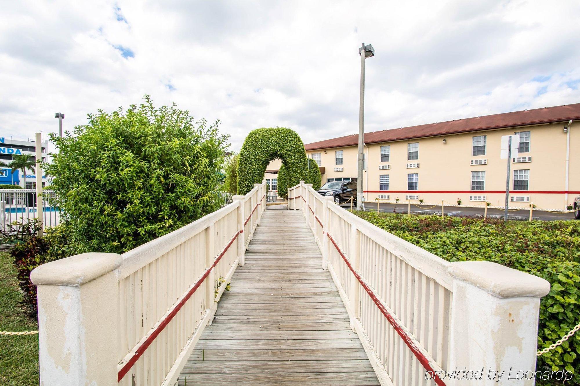 Belmont Inn & Suites Florida City Eksteriør bilde