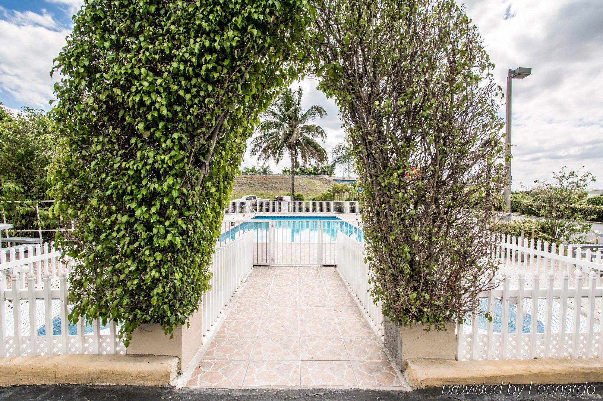 Belmont Inn & Suites Florida City Eksteriør bilde